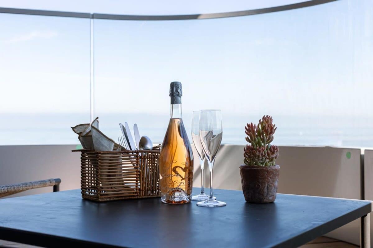 Huswell - Stunning Apartment With Breathtaking Views Ostende Kültér fotó